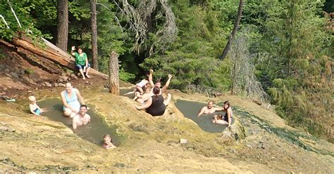 Umpqua Hot Springs The Dye Clan