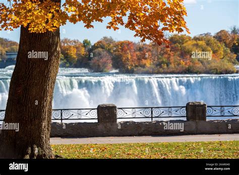 Fallsview trail hi-res stock photography and images - Alamy