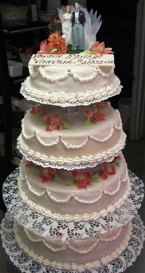 Piece Montee Mariage 2 Etages Le Specialiste Des Desserts De Mariage