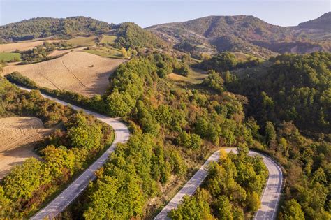 Aerial view of curved road 13941641 Stock Photo at Vecteezy