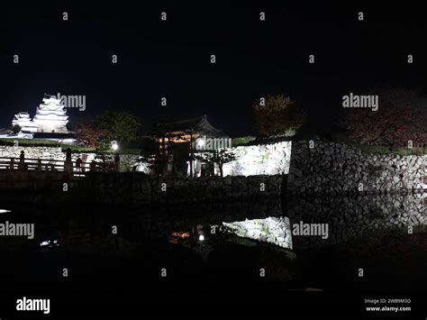 Night view of Himeji Castle viewed over Sakuramon Bridge, Himeji, Japan ...