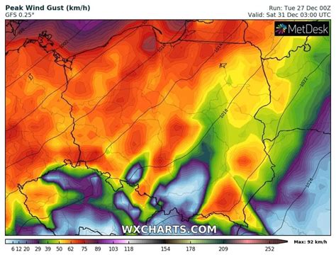 Niszcz Ca Wichura Do Km H P Dzi Z Zachodu Silny Wiatr Uderzy W
