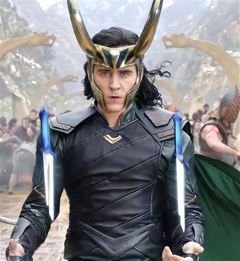 Épinglé par Tainara Araújo sur LOKI TOM HIDDLESTON en 2024