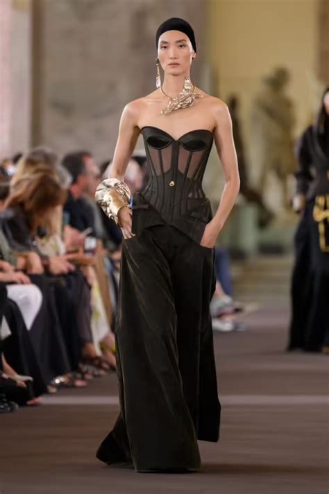 Maison Schiaparelli Haute Couture Fall Winter 2023 24 Artofit