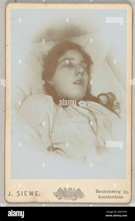 Post-mortem portrait of a woman with opened eyes Stock Photo - Alamy