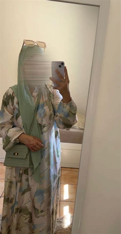 Épinglé Par Scotteliza Sur Hijab Fashion En 2024 Tenues Avec Hijab