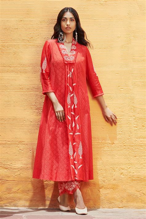 Buy Amrita Thakur Red Chanderi Panelled Kurta Set Online Aza Fashions