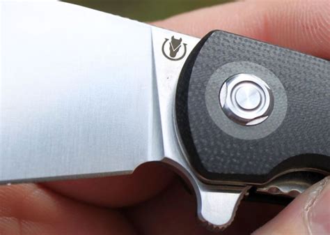 Vosteed Nightshade Knife Review: LT a Winner | Knife Informer