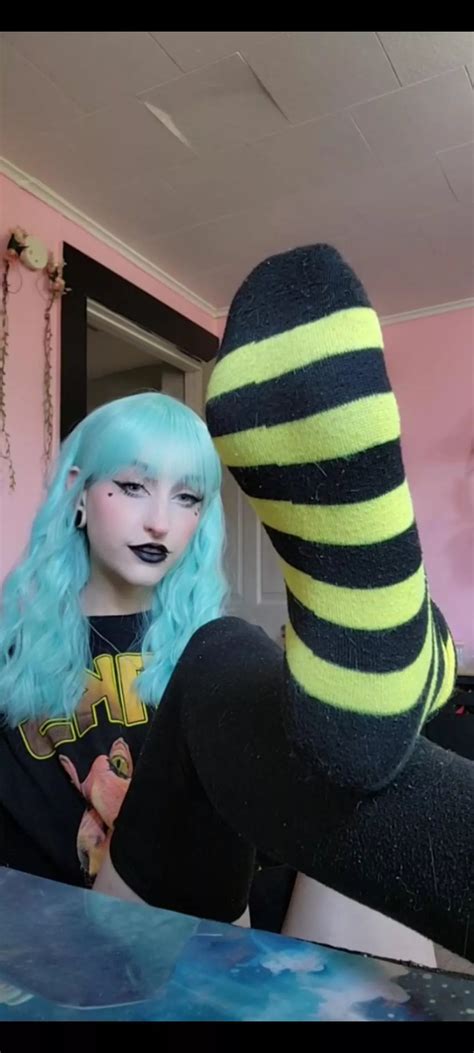 Hi Nudes Socksgonewild Nude Pics Org