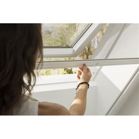 Moustiquaire Velux ZIL 0000SWL avec profilés et coffre en alu blanc