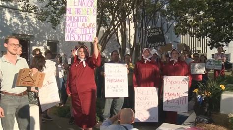 Chemical Castration Law Signed By Alabama Governor To Apply To Some Sex Offenders Abc Los Angeles