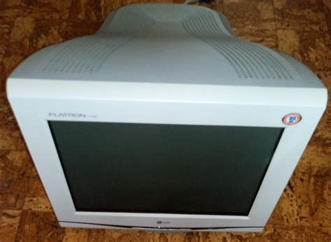 Monitor Crt Lg Flatron F B Ruda L Ska Kup Teraz Na Allegro Lokalnie