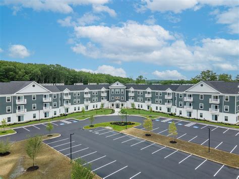 Apartments — Cascade Falls Apartments