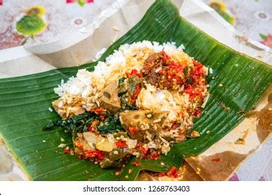 26 Nasi Padang Bungkus Images, Stock Photos & Vectors | Shutterstock