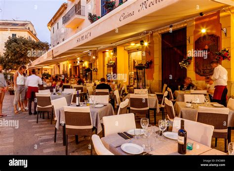 Restaurant, Old Town Alcudia, Mallorca - Spain Stock Photo - Alamy