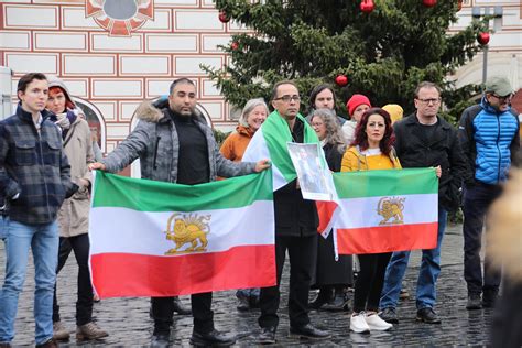 Coburg Zeigt Solidarit T Mit Den Menschen Im Iran