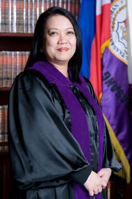 PH gets first ever lady Chief Justice in Lourdes Sereno