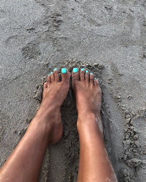 Bonita Kristics Feet