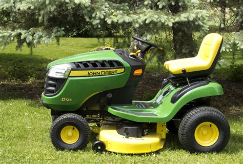 My John Deere Mower Makes A Loud Noise When Turning - Why? What To Do?