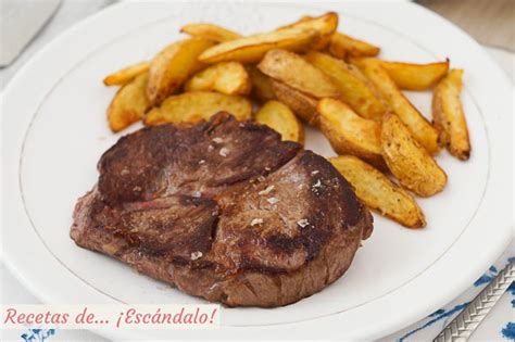 Entrecot De Ternera A La Plancha Con Patatas Gajo Asadas Al Horno