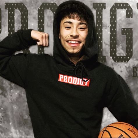 Julian Newman Age, Biography, Net Worth, Girlfriend, Parents, Height 