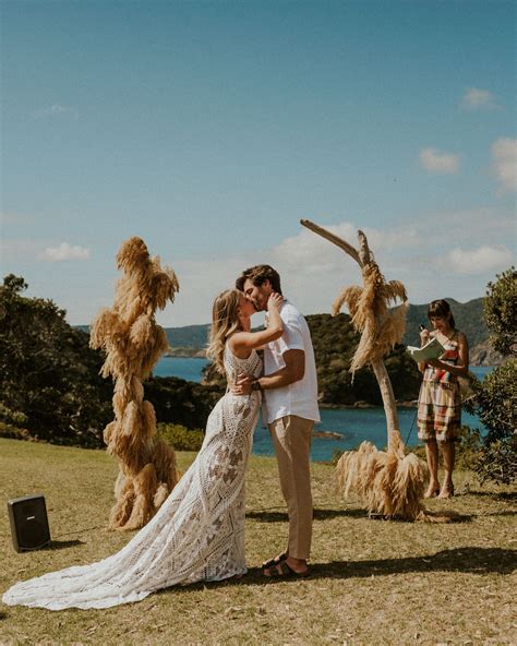Rue De Seine Used Wedding Dress - Stillwhite