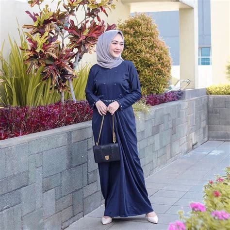 Jilbab Yang Cocok Untuk Baju Warna Navy Ide Perpaduan Warna Hot Sex Picture