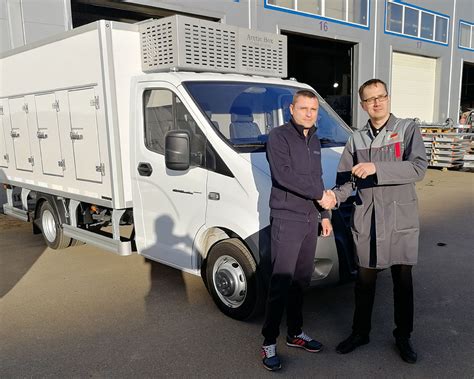 Фото фургонов морожениц производства компании «Business Auto».