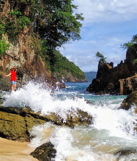 Akses Dan Harga Tiket Masuk Pantai Teluk Ijo Banyuwangi Trip Jalan Jalan