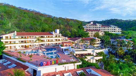 AMENIDADES QUE OFRECE PARK ROYAL BEACH HUATULCO