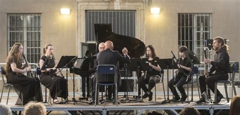 “notturni In Villa“ Con La Civica Scuola Di Musica “claudio Abbado“ Musica Classica E Lirica