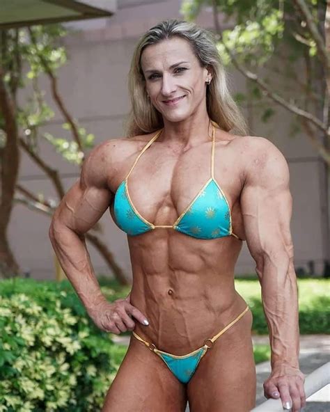 Love Female Bodybuilders Adoro Mulheres Musculosas On Tumblr