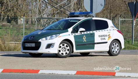 Detenido En Valladolid Por Hacerse Pasar Por Polic A Para Cachear A Dos