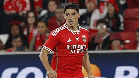 Tiago Gouveia Futuro Incerto Benfica Jornal Record