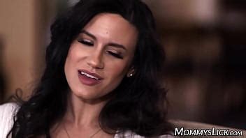 La Flaca Milf Penny Barber Se Folla Profundamente A Su Hijastra Y A Su Amiga Xvideos