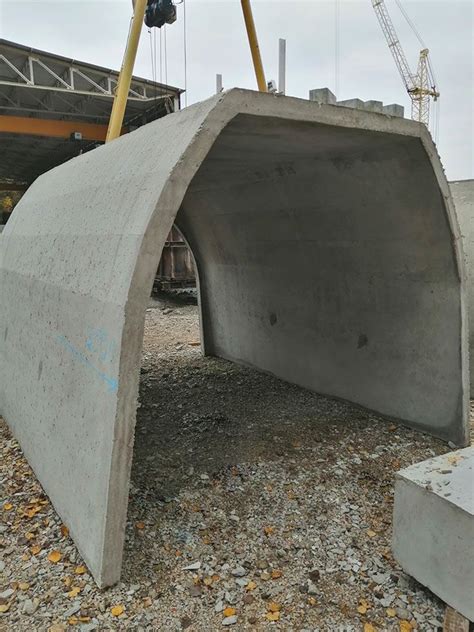 Betonowe Piwniczki Ogrodowe Z Drzwiami Drewnianymi I Monta Em Precast