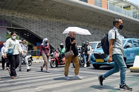 Remote Working For Jakarta Public Employees Fails To Tackle Pollution