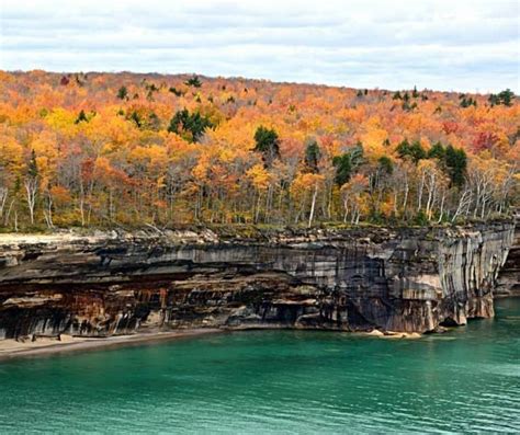 Michigan Fall Foliage- 12 Places for Fall Colors in Michigan