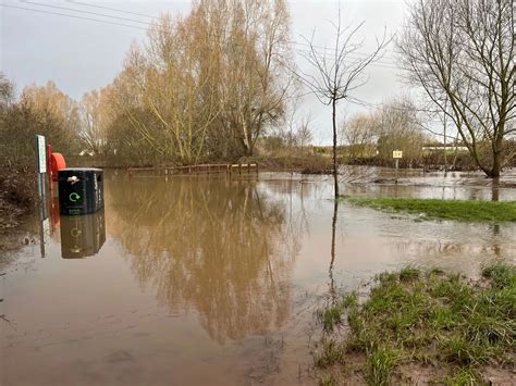 In photos: The current level of flooding in Somerset in 22 images ...