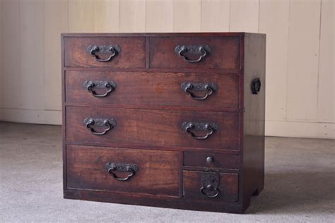 719 | REFACTORY antiques