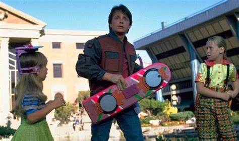 Hover Board Back to the Future 2, signed by full cast