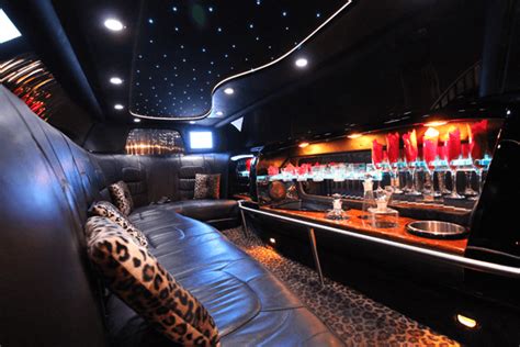 8 Passenger Cadillac Deville Limousine - Las Vegas Limousine Service