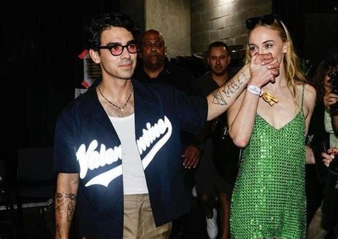 Joe Jonas Y Sophie Turner Enfrentan Rumores De Divorcio