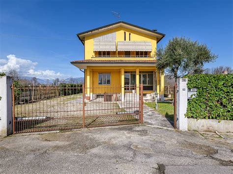 Vendita Villa Unifamiliare In Via Monte Pasubio Rossano Veneto