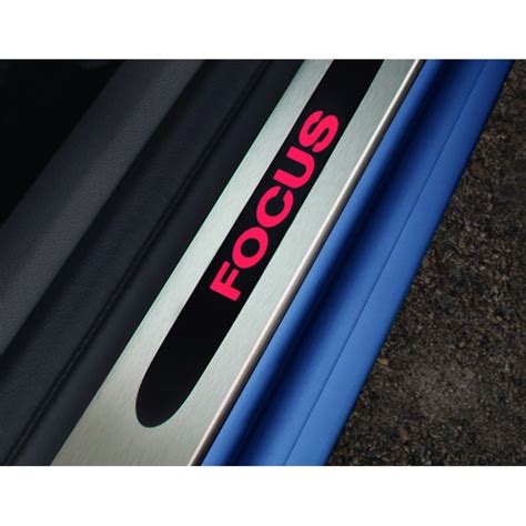 Seuils de porte avant avec logo éclairé pour Ford Focus