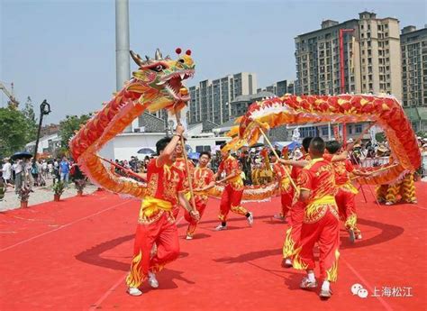 众人划桨、龙舟竞渡！快看，泗泾塘上赛龙舟啦！比赛