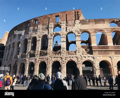 Fight in colosseum hi-res stock photography and images - Alamy