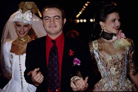 Christian Lacroix (Кристиан Лакруа) – история бренда