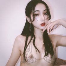 QINGWEIYINGJIE Nude AZNude