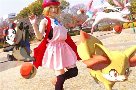 Serena cosplay! | Cosplay pokemon, Pokémon, Dracaufeu